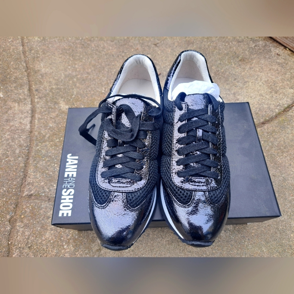 Jane The Shoes womens sneakers
